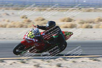 media/Jan-10-2025-CVMA Friday Practice (Fri) [[489e0da257]]/Group 4 and Trackday/Session 2 (Turn 4 Inside)/